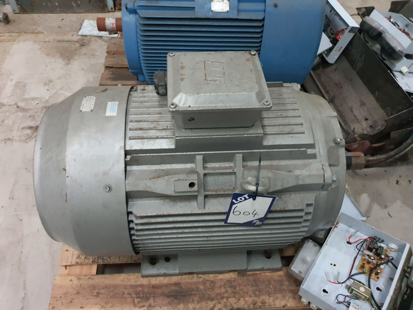 Echtop 90.023T electric motor, 90kW @ 2940rpm, 570...