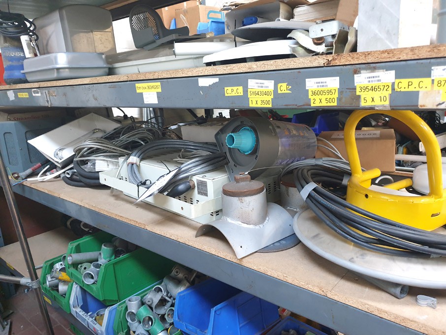 Qty various hydraulic & electrical spares includin...