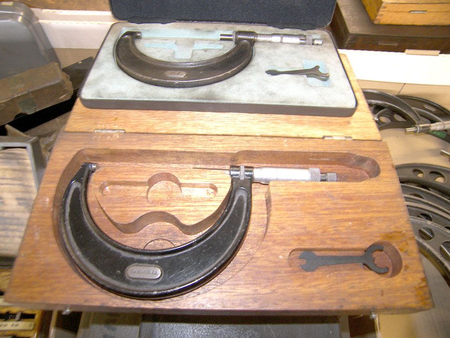 Qty Moore & Wright etc micrometers to 9-10"