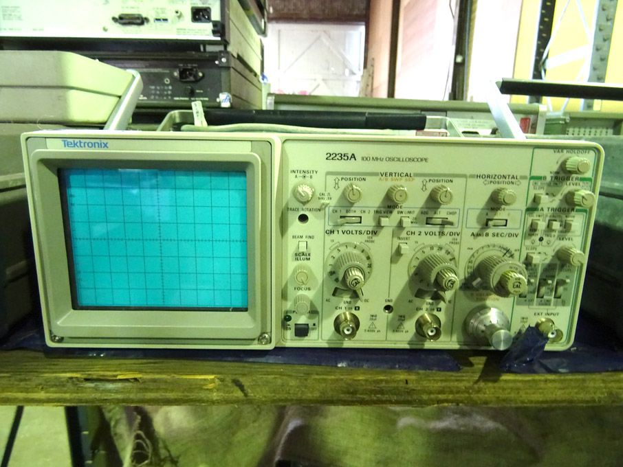 Tektronix 2235A oscilloscope, 100MHz