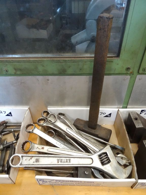 AMEND: Qty various spanners, 18" adjustable spanne...