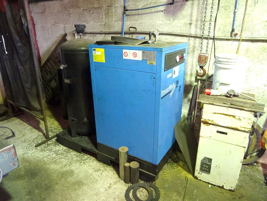 Broomwade Silent B7000 HP10 compressor with air re...