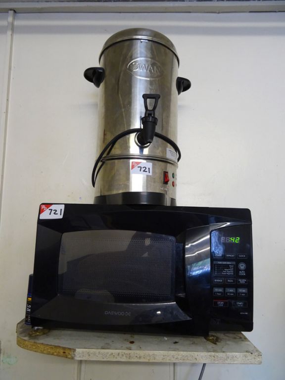 Daewoo DC 700W microwave, Swan hot water boiler