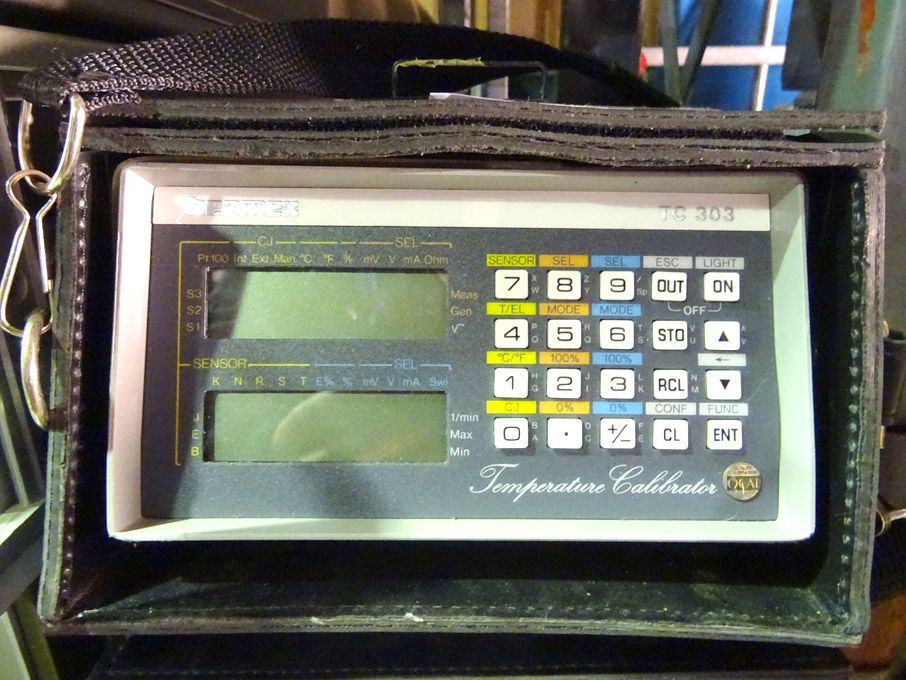 Beamex TC303 temperature calibrator - Lot Located...