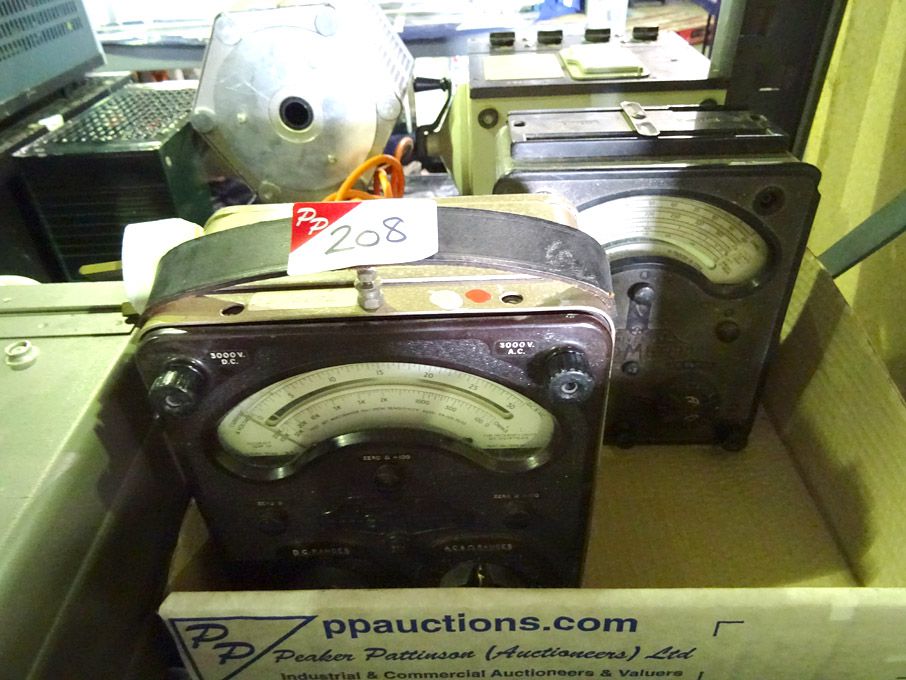 2x AVO multimeters, 3000v - Lot Located at: Aunby,...