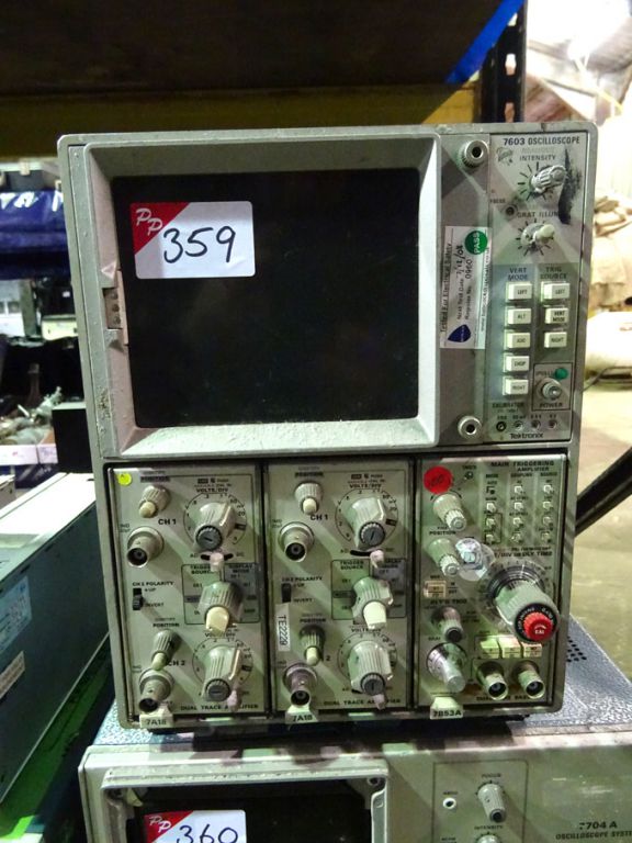 Tektronix 7603 oscilloscope, 2x 7A18 trace amps, 7...
