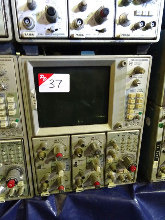 Tektronix 7603 oscilloscope, 100MHz inc: 7A18 trac...