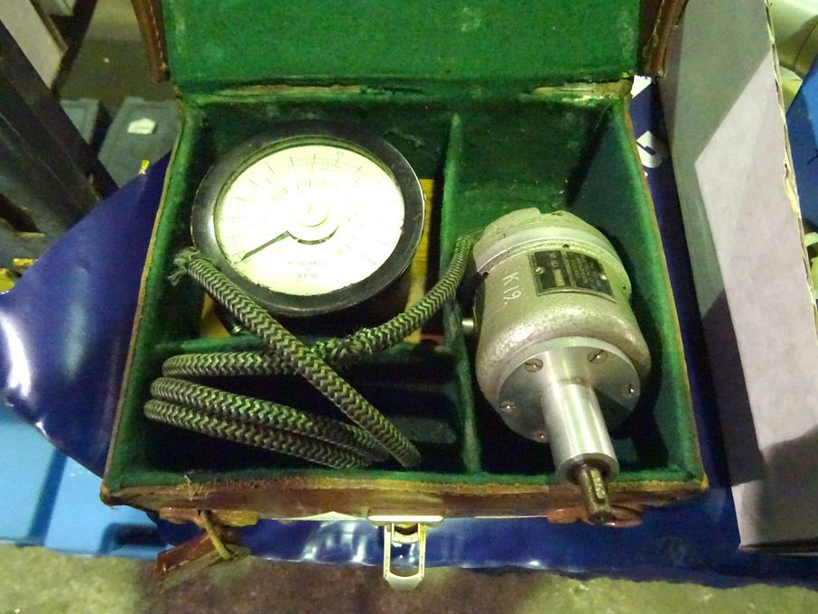 The record electrical RPM tester in case, 750-1500...