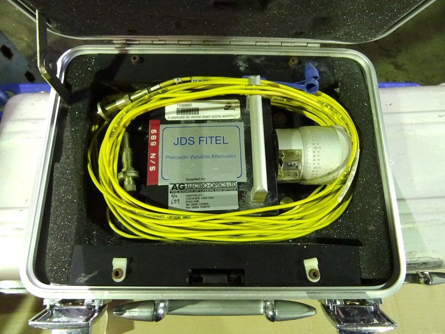 3x JDS 5500L optical attenuators inn carry cases -...