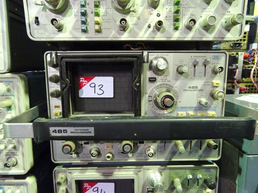 Tektronix 485 350MHz oscilloscope - Lot Located at...