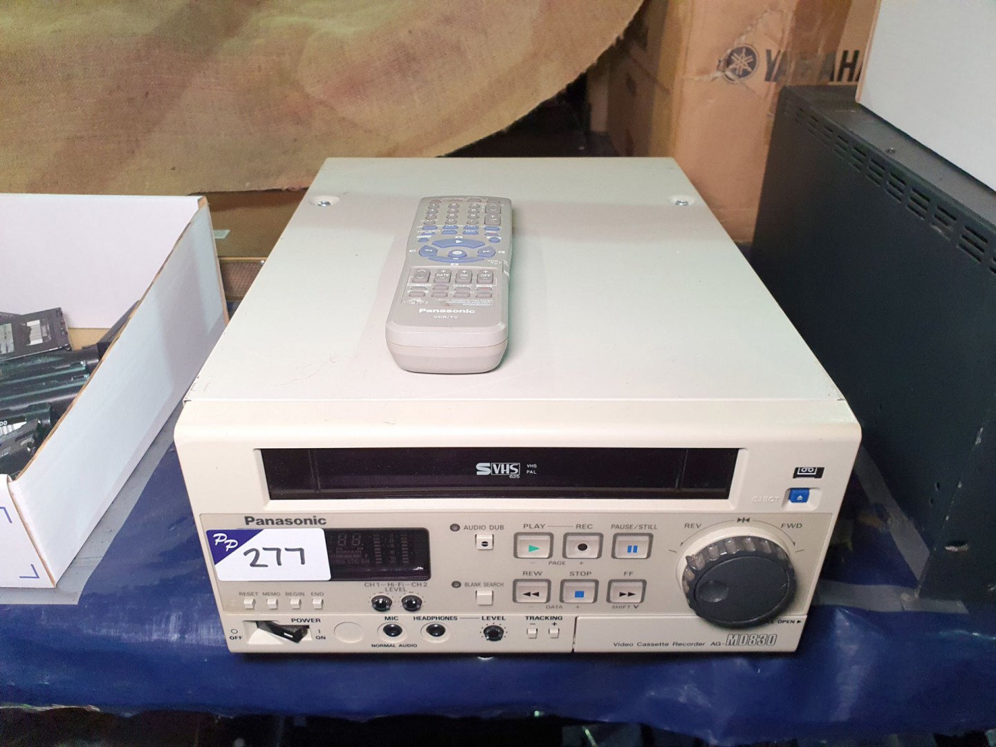 Panasonic AG-MD830E Professional Hi-Fi S-VHS video...