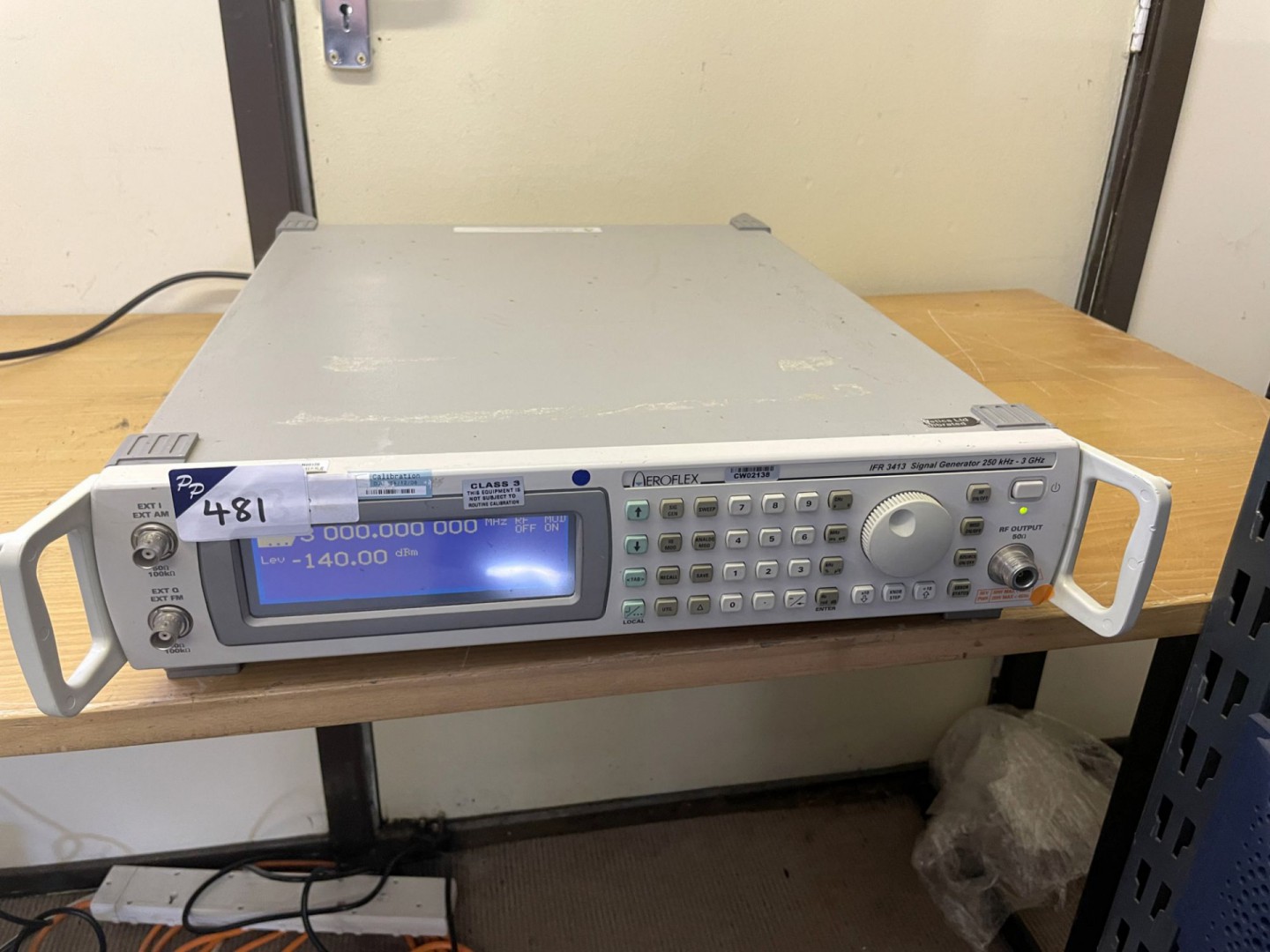 Aeroflex / IFR / Marconi IFR 3413 signal generator...