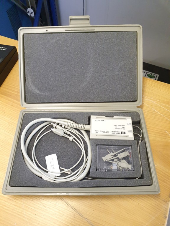 HP 1145A dual active probe with accessories in cas...