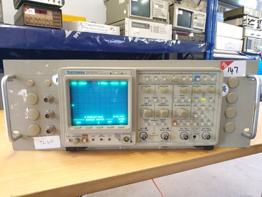 Tektronix 2430A digital oscilloscope - lot located...