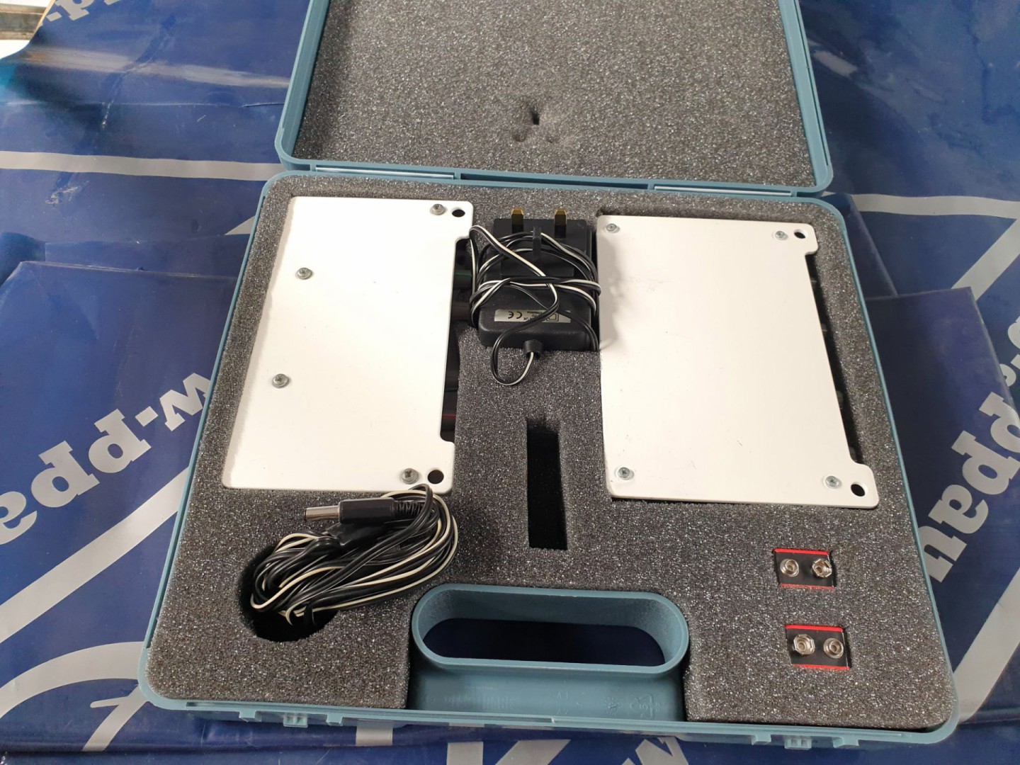 Glensound GSGH2 headphone amplifier kit in carry c...