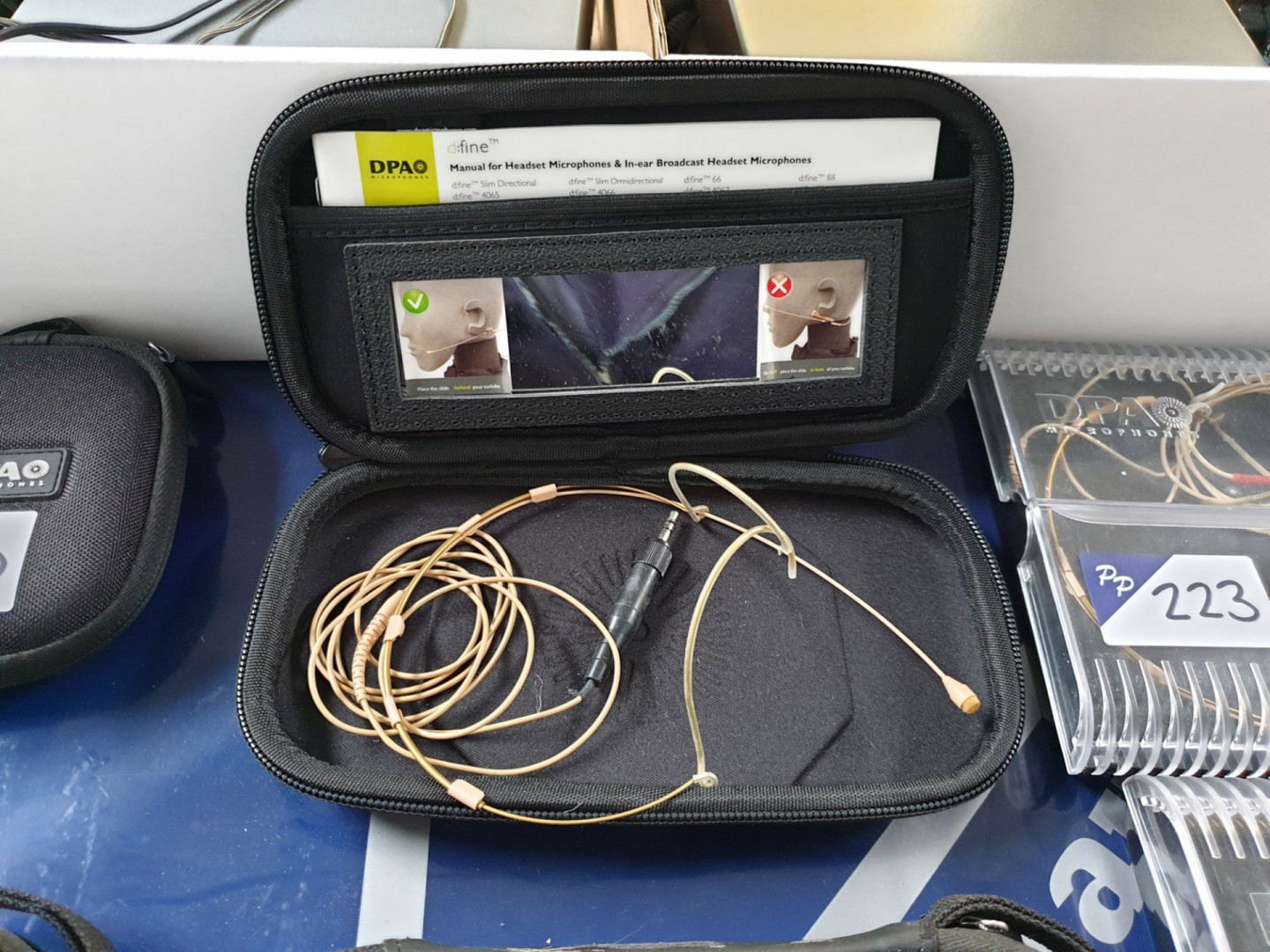DPA 4066 d:fine headset microphone in case