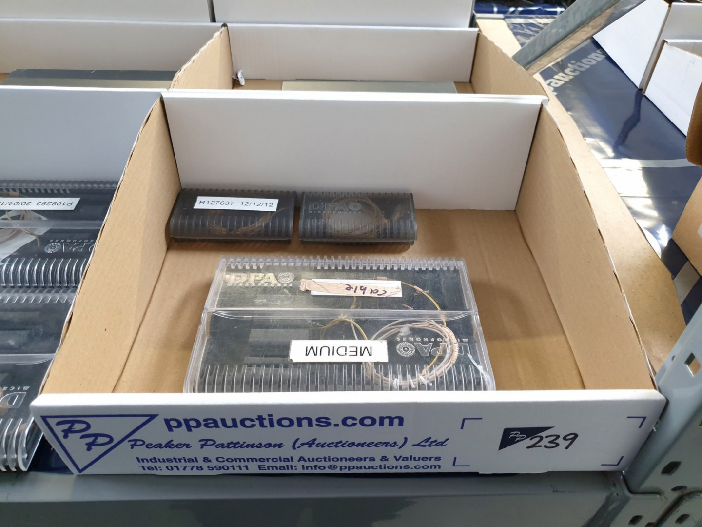 DPA 4066 d:fine headset microphone (crackle in cab...