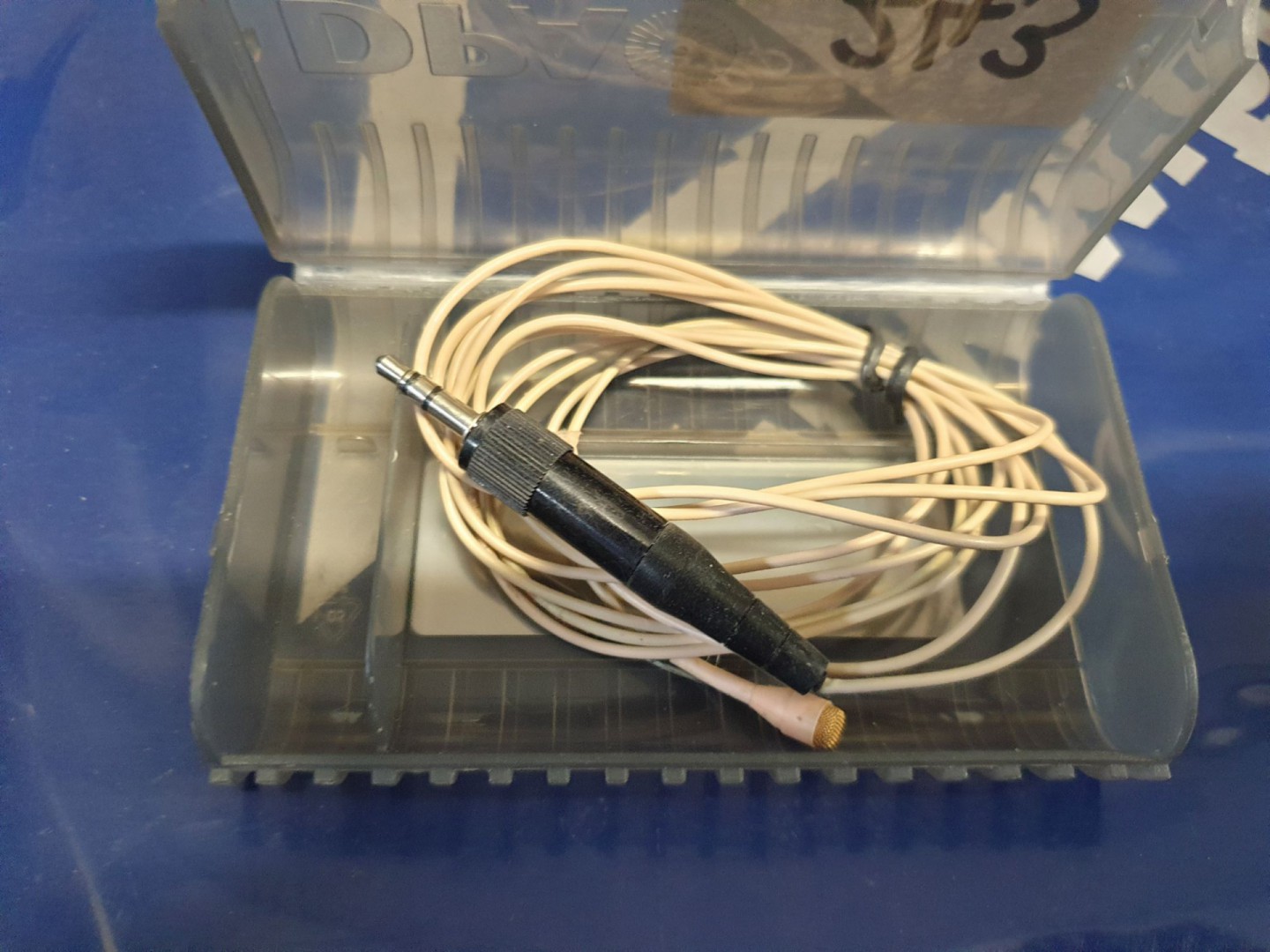 DPA 4061 beige miniature omnidirectional microphon...