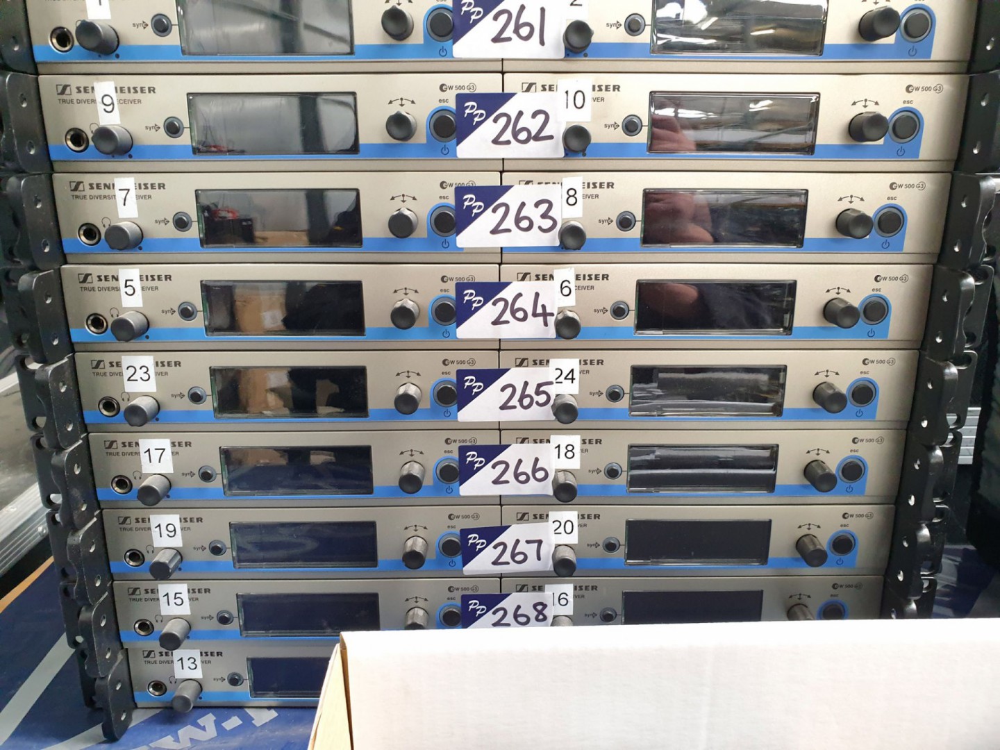 2x Sennheiser EW500G3 True diversity receivers, 2x...