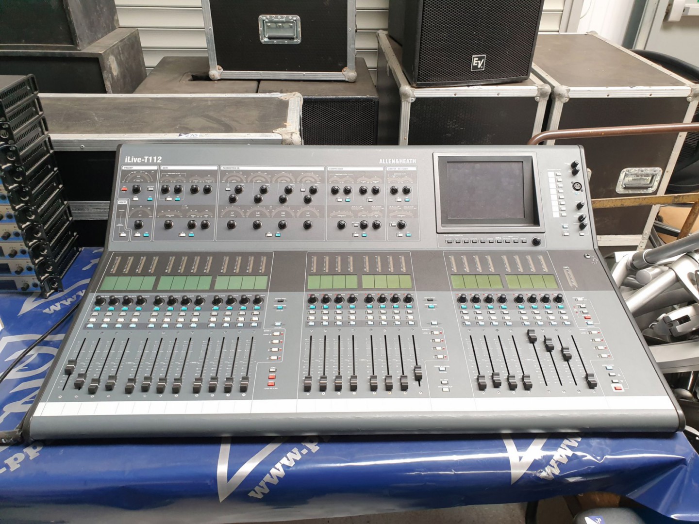 Allen & Heath i-live-T112 surface mixing console i...