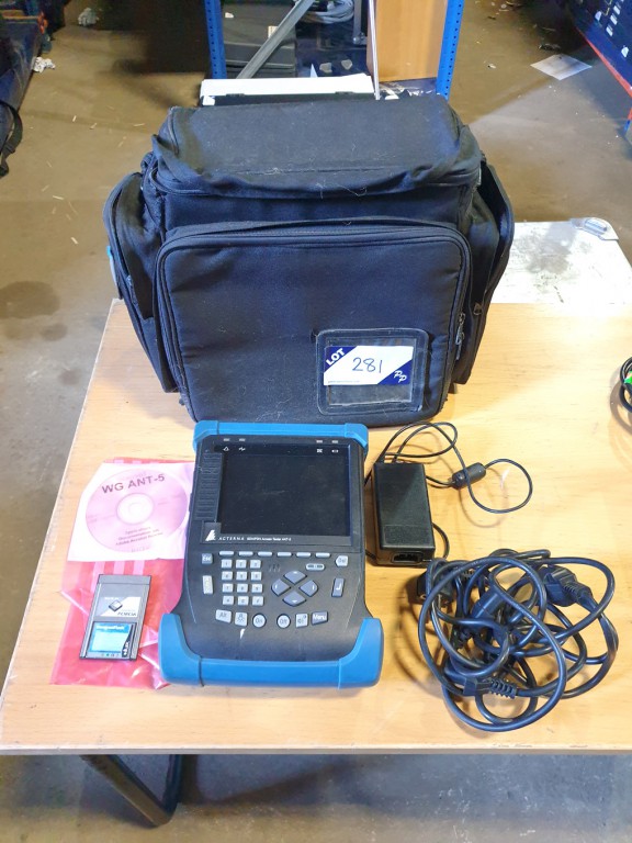 Acterna ANT-5 SDH / PDH access tester in carry cas...