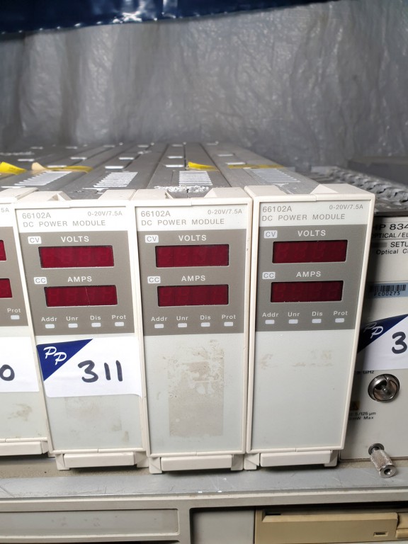 3x HP 66102A DC power modules