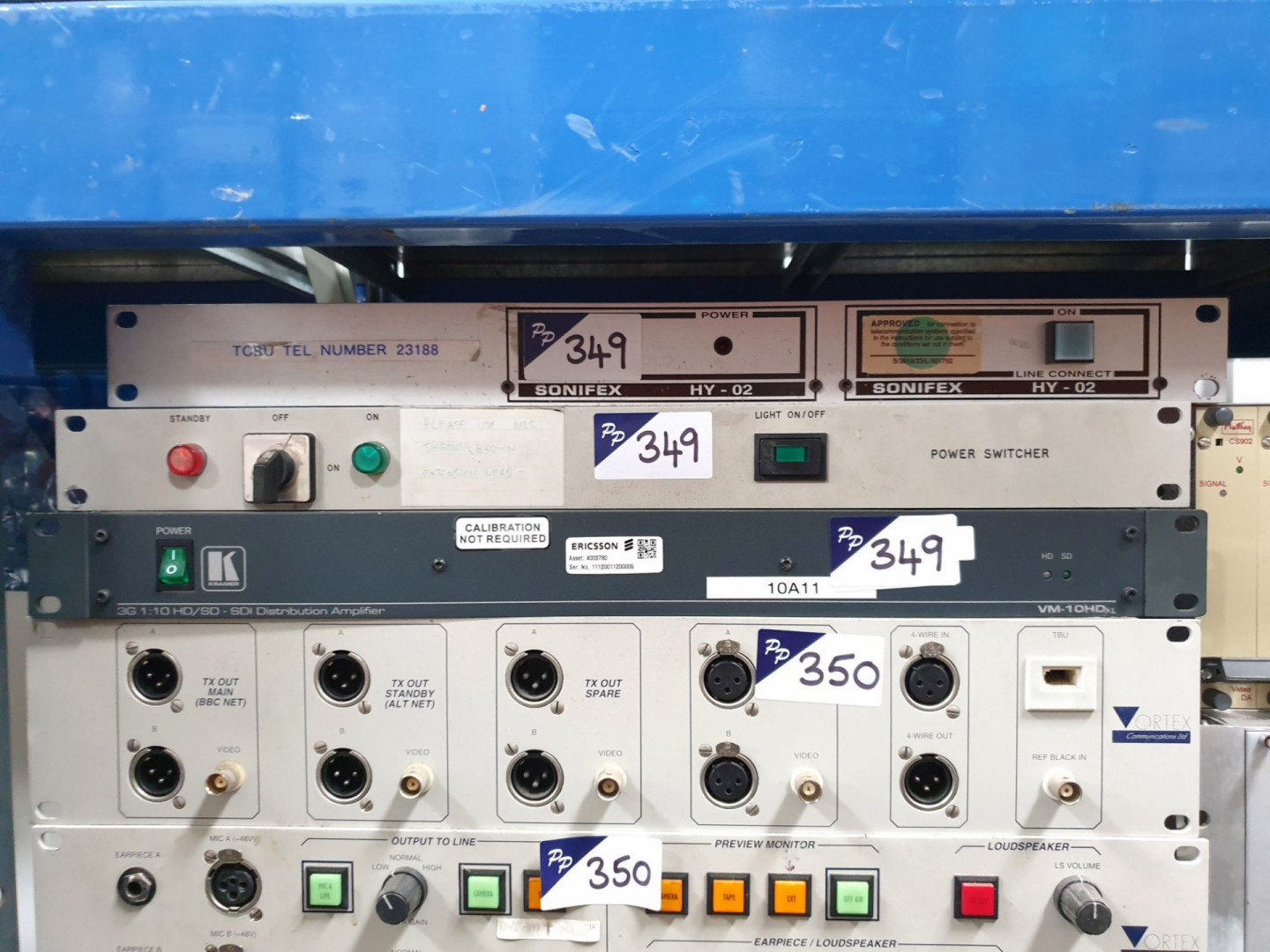 Sonifex HY-02 telephone hybrid with rack type swit...