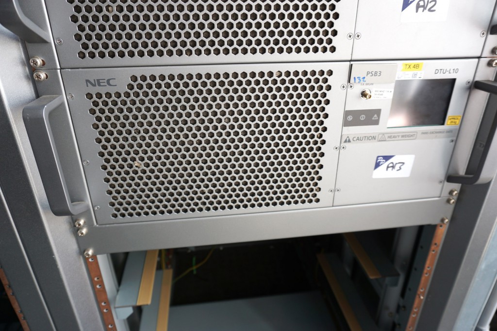 NEC DTU-L10/R6S 600W rack mounted transmitter, s/n...