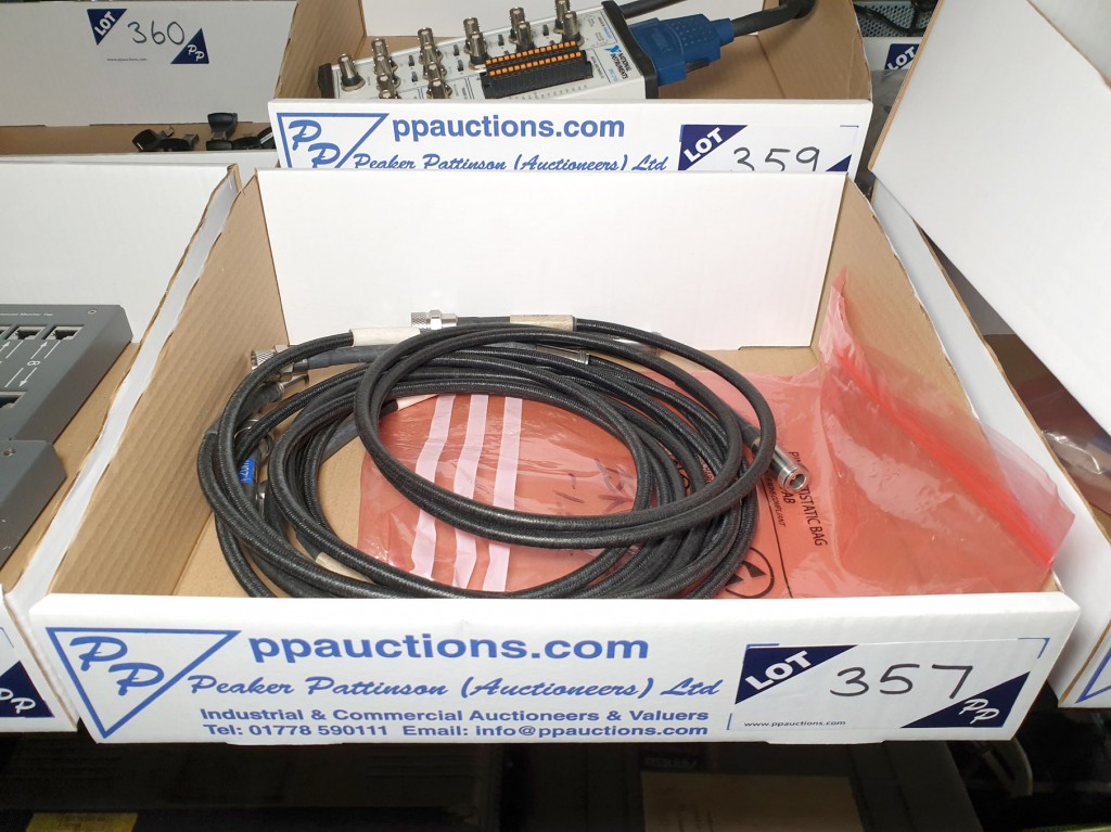 5x 15NNF50-1.5A, 9826 cables
