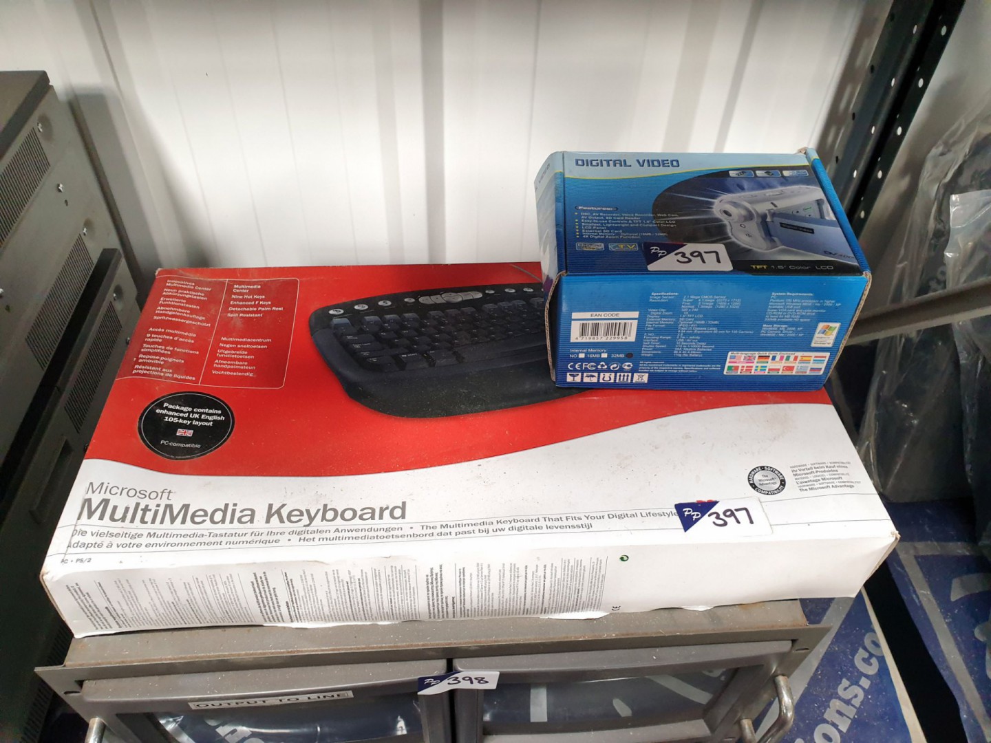 Digital Video DV4000 camcorder (boxed), Microsoft...