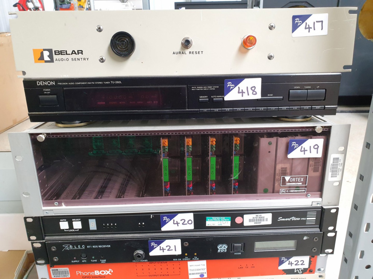 Vortex Communications rack type frame inc: 4x CH-2...