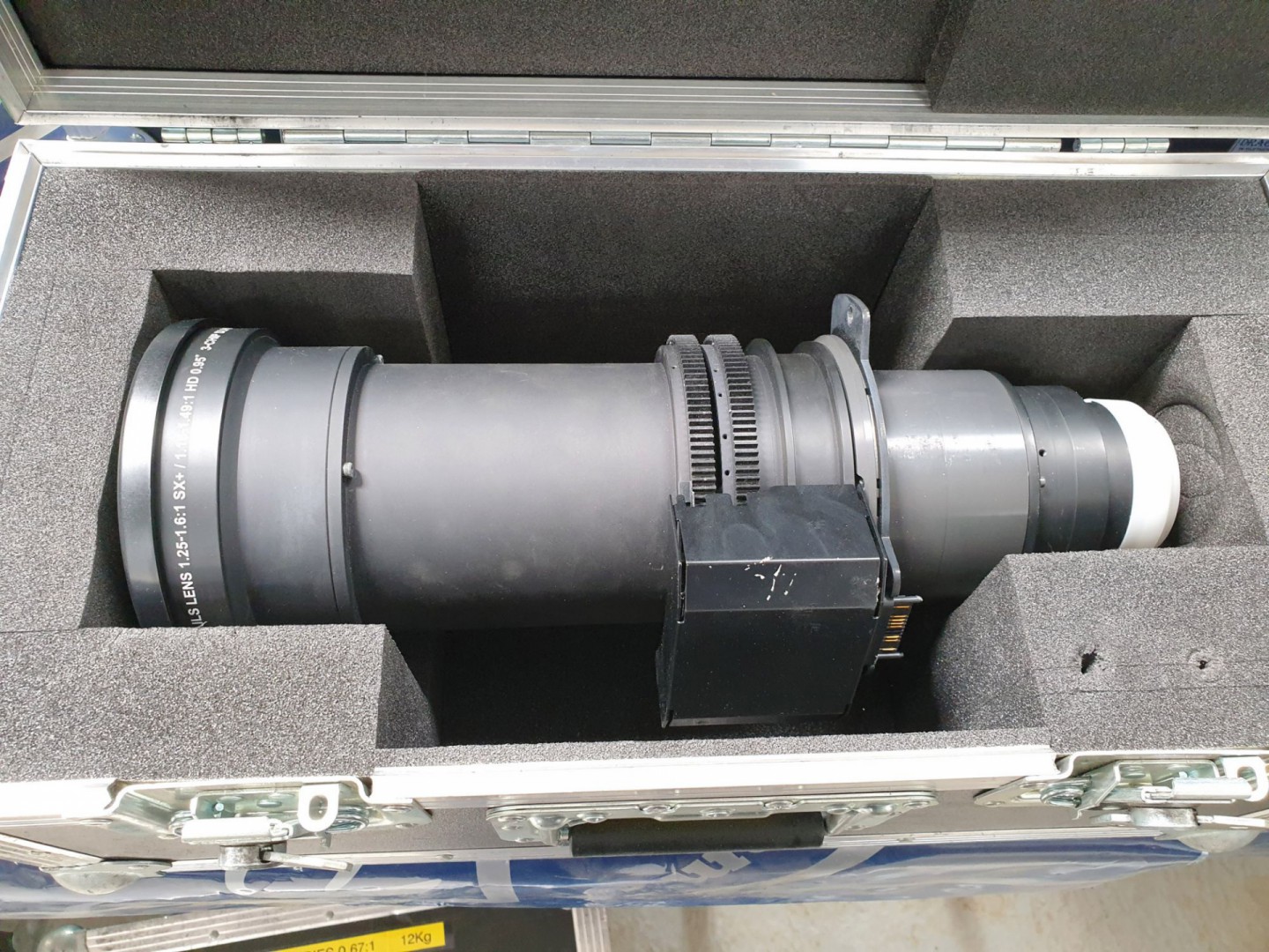 Christie ILS Lens, 1.25-1.6:1 SX+ / 1.16-1.49:1 HD...