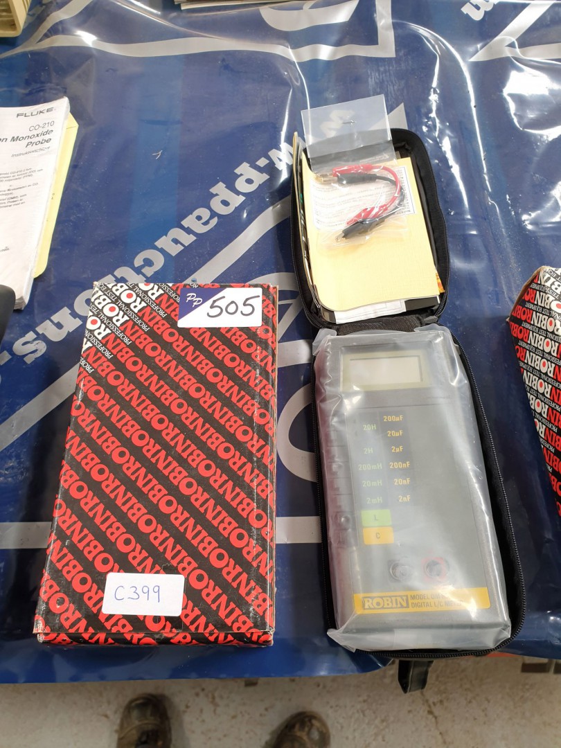 Robin OM65 digital L/C meter with manual (boxed &...
