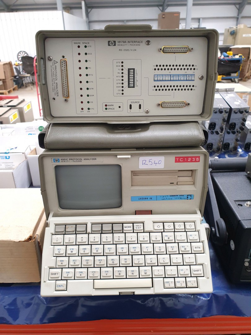 HP4951C protocol analyser with 18179A RS232 interf...
