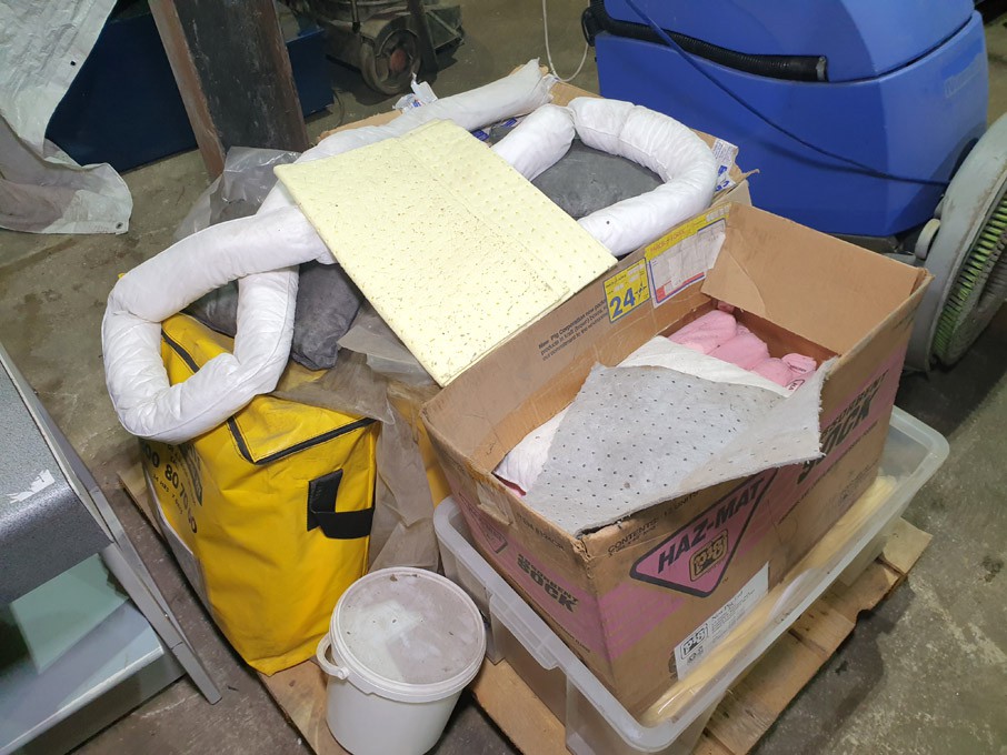 Qty various spill kit on pallet - lot located at:...