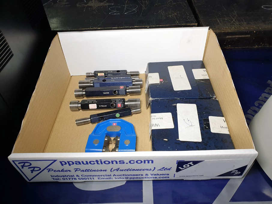 Qty various thread gauges - lot located at: P...