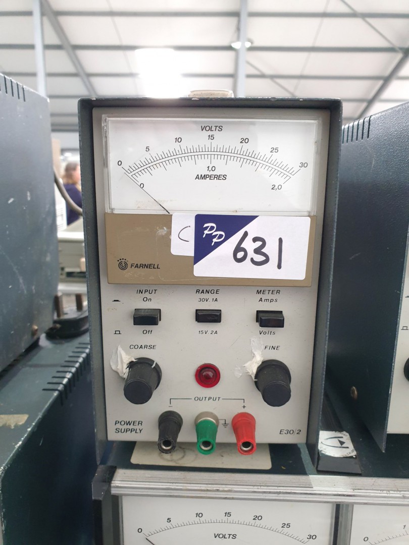 Farnell E30/2 PSU, 0-30v / 1A or 0-15v / 2A (C294)