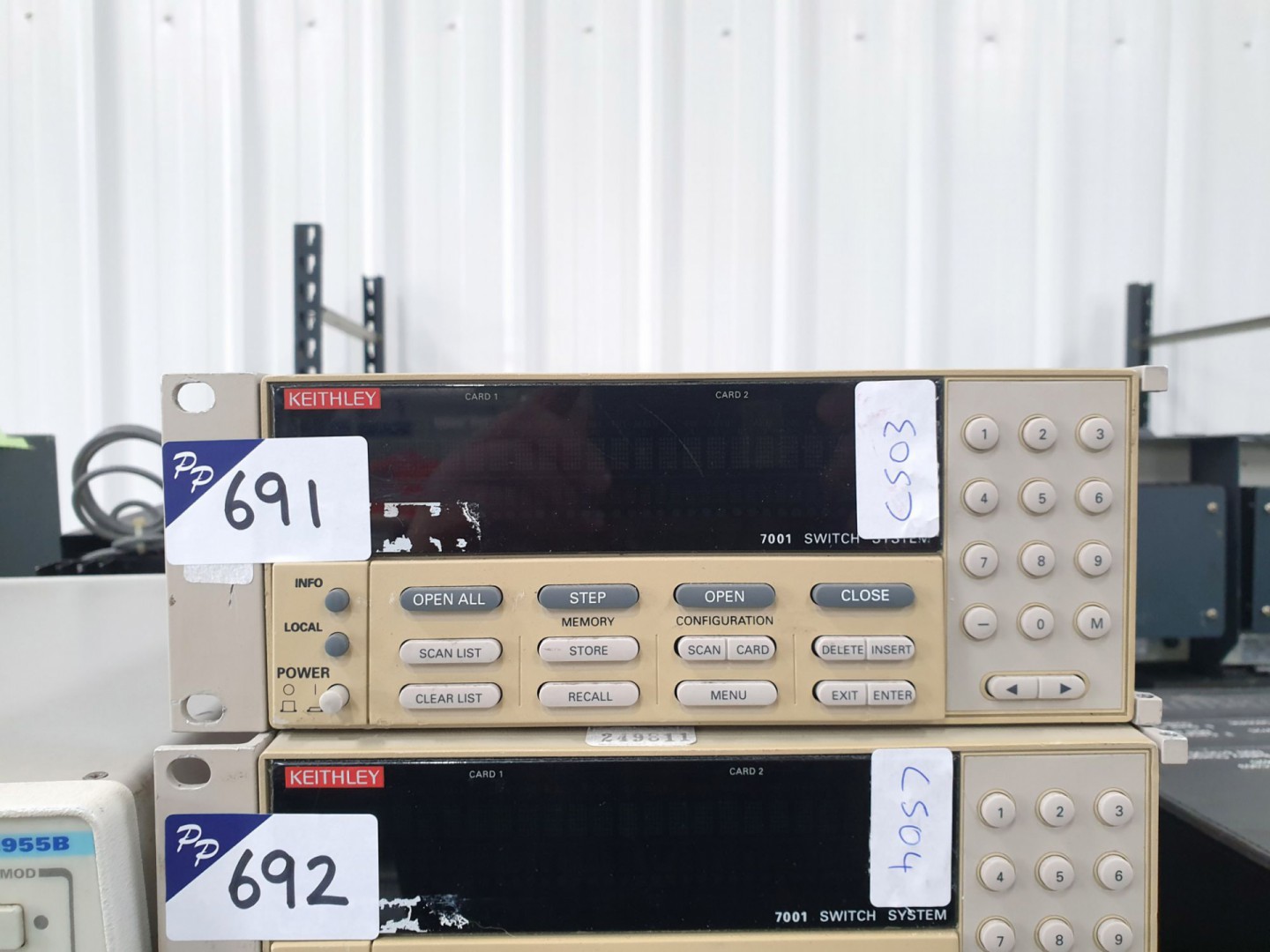 Keithley 7001 switch system with 7020-D I/O interf...