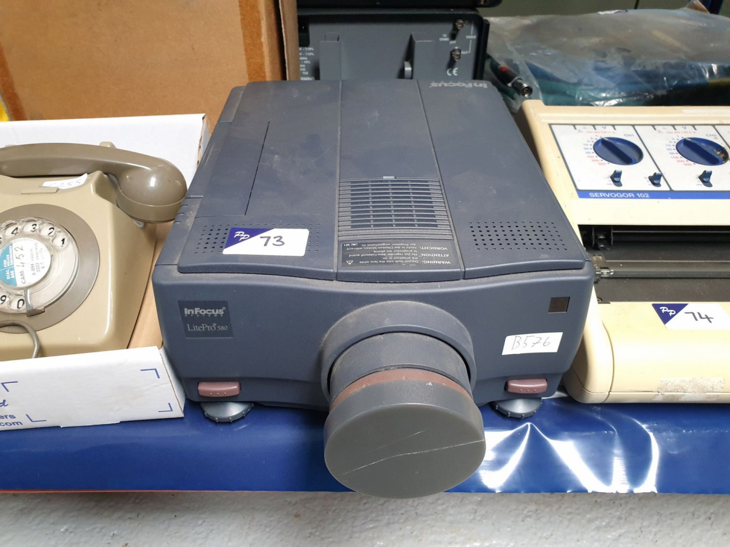 Infocus Lite Pro 580 conference room projector (B5...