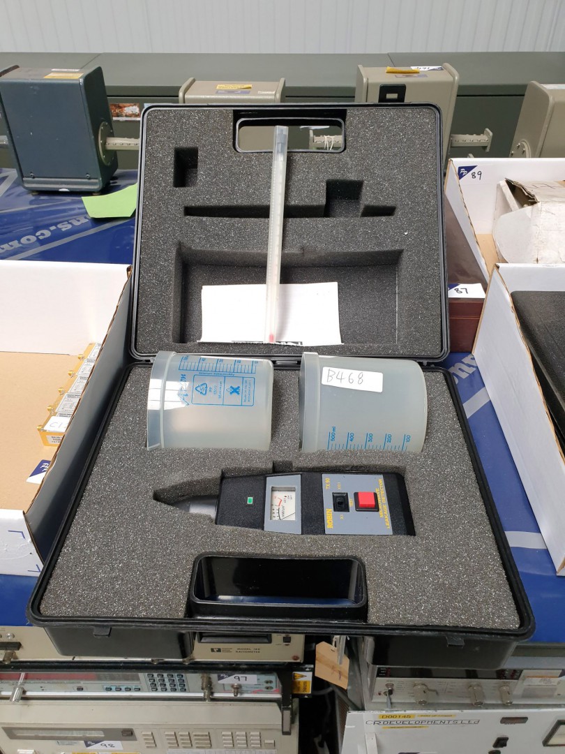 Robin TX90 microwave leakage tester in black case...