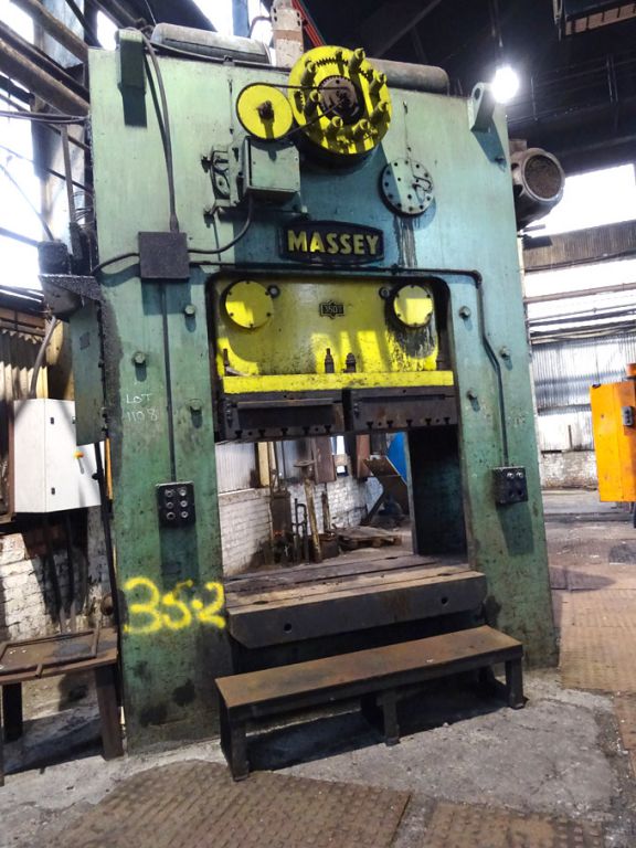 Massey 350 ton mechanical ring frame press, 56x39"...