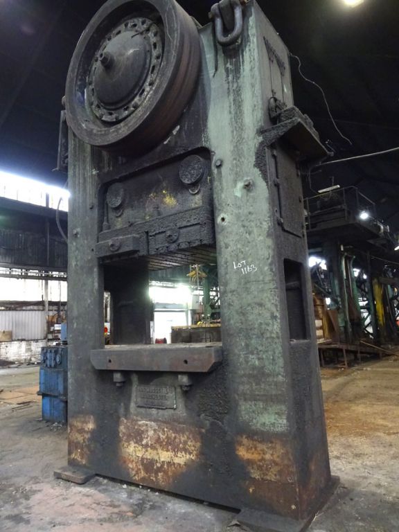 Massey 350 ton mechanical ring frame press, 66x39"...