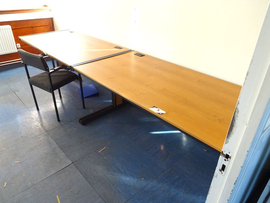 2x maple office desks, 1600x800mm approx - Lot loc...