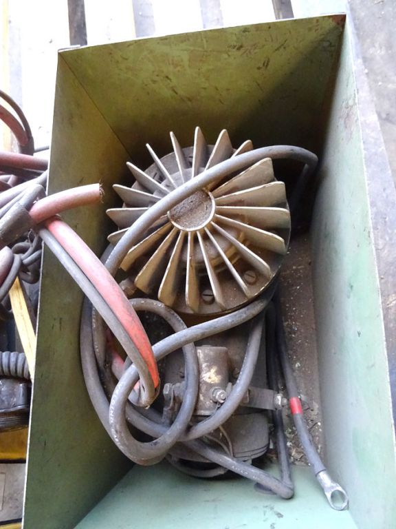 240v compressor unit in case