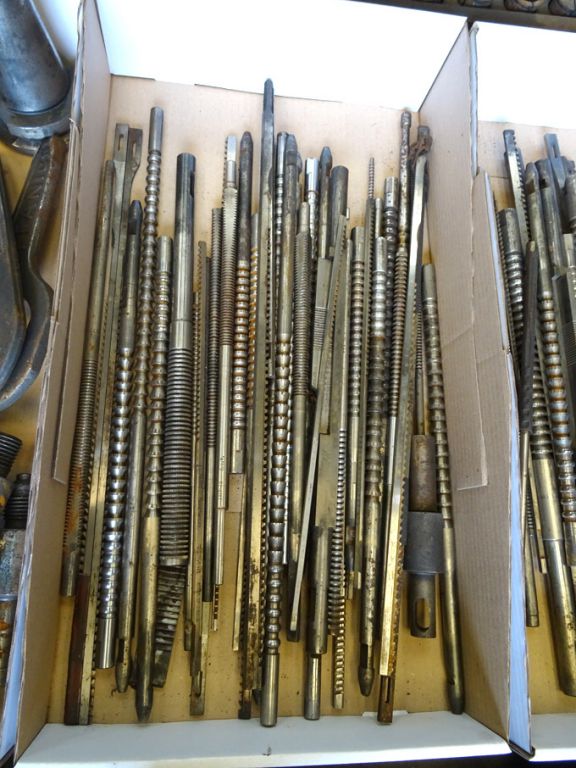 Qty various size broach tools