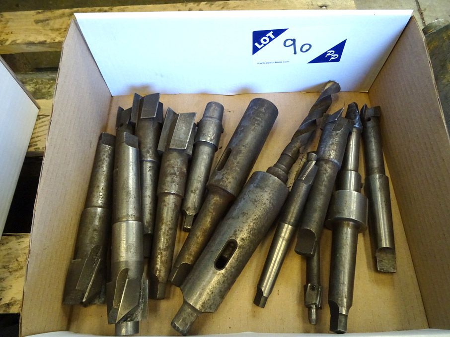 Qty sleeves, drills, milling heads etc