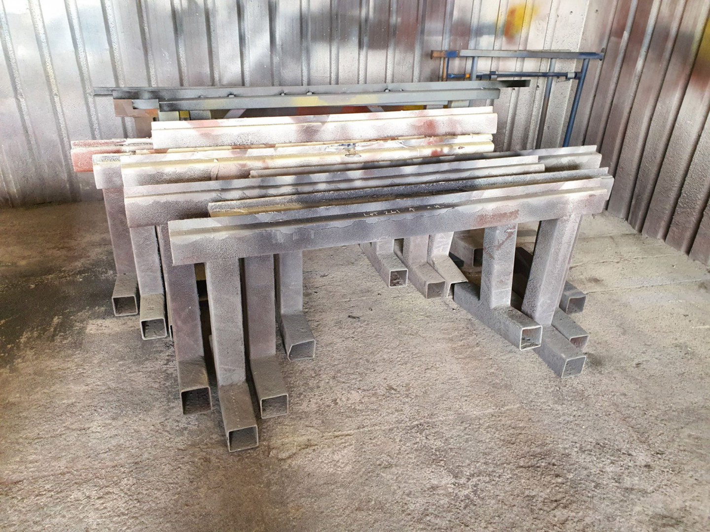 12x various steel box section spray stands up to 1...