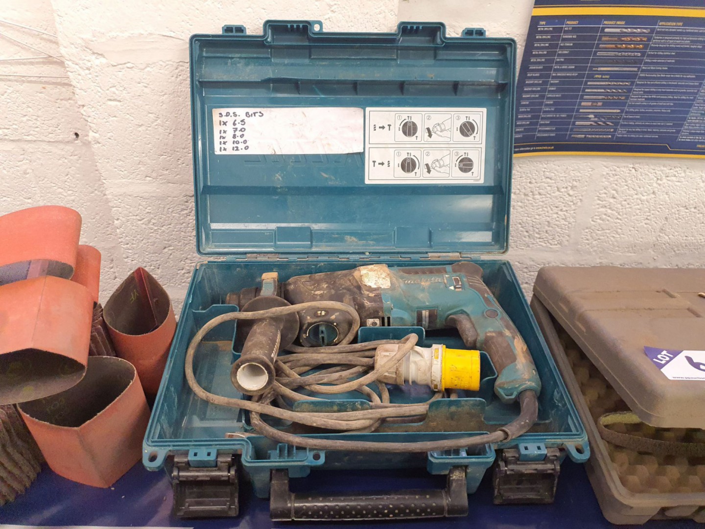 Makita HR2610 SDS hammer drill, 110v in case