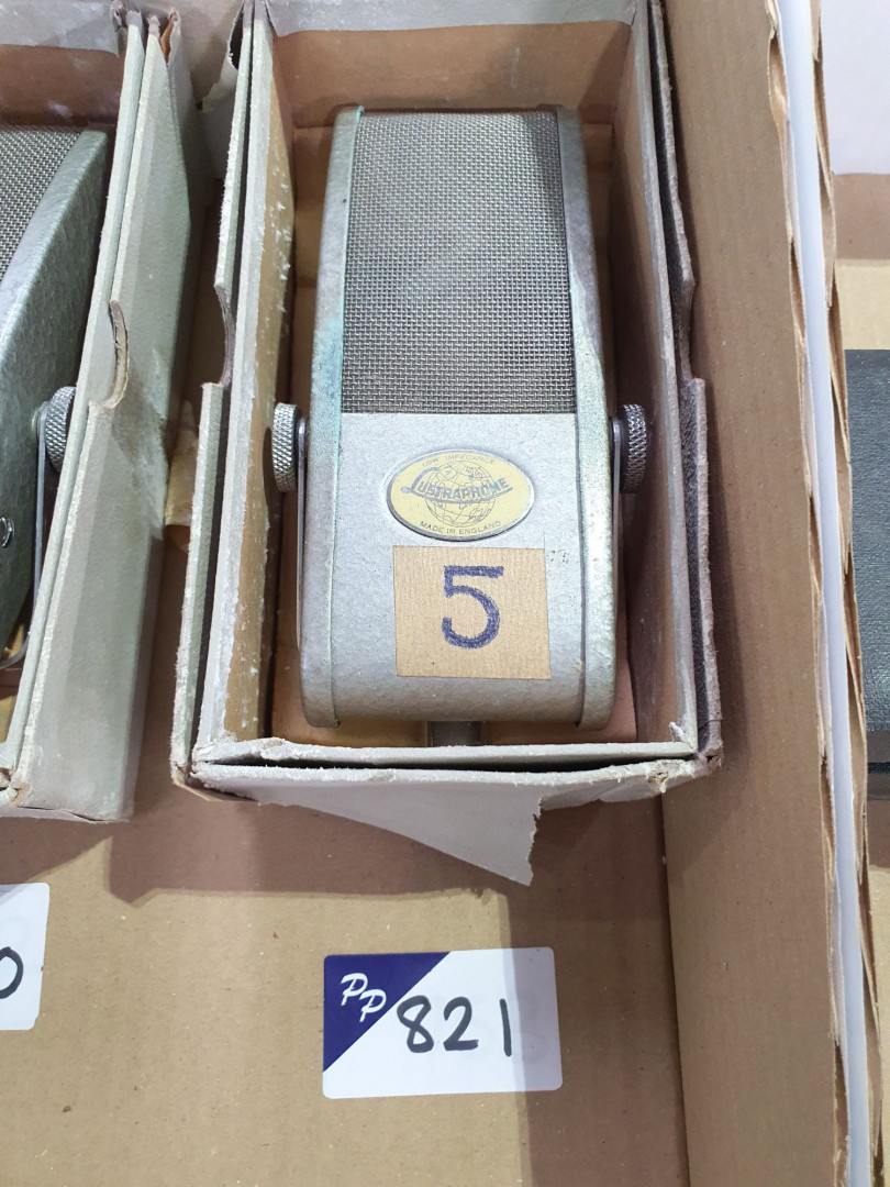 Lustraphone VR53 vintage ribbon microphone, low im...