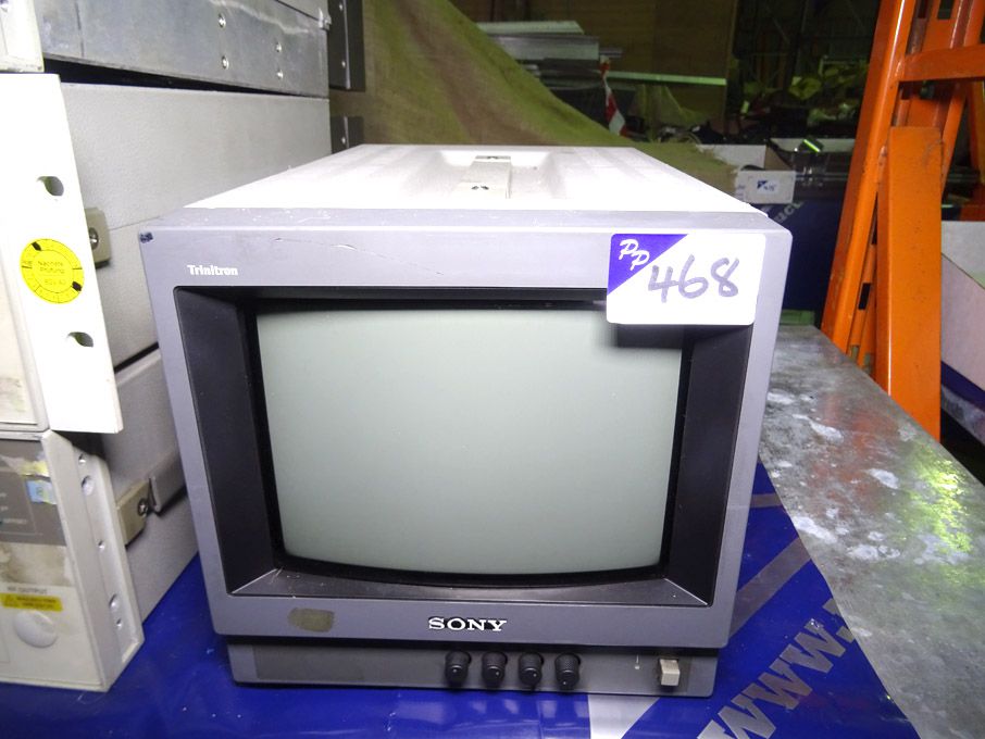 Sony PVM-9040ME colour video monitor - lot located...